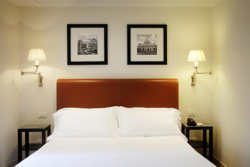 Hotel Albergo Santa Chiara image 3