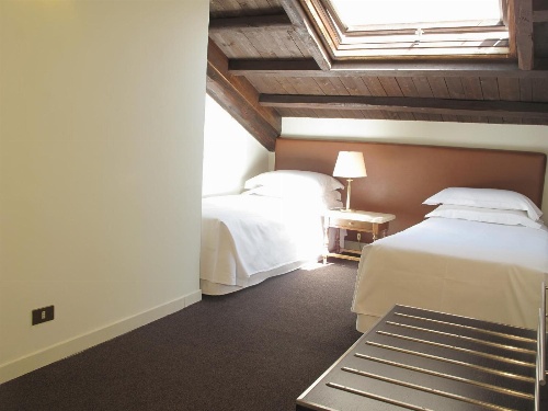Hotel Albergo Santa Chiara image 4