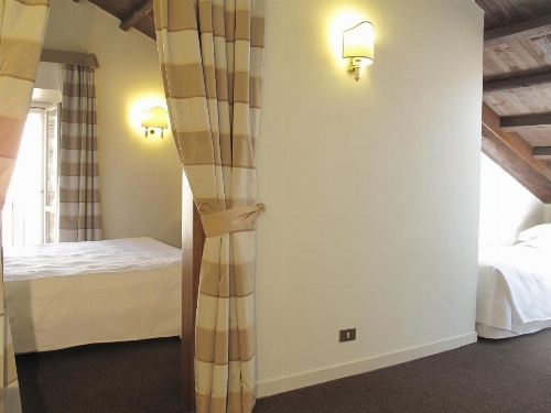 Hotel Albergo Santa Chiara image 5